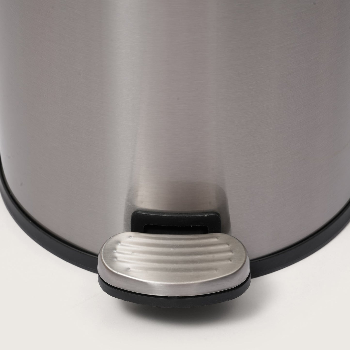 European Silver Stainless Steel Pedal Dustbin - Round Step Trash Can
